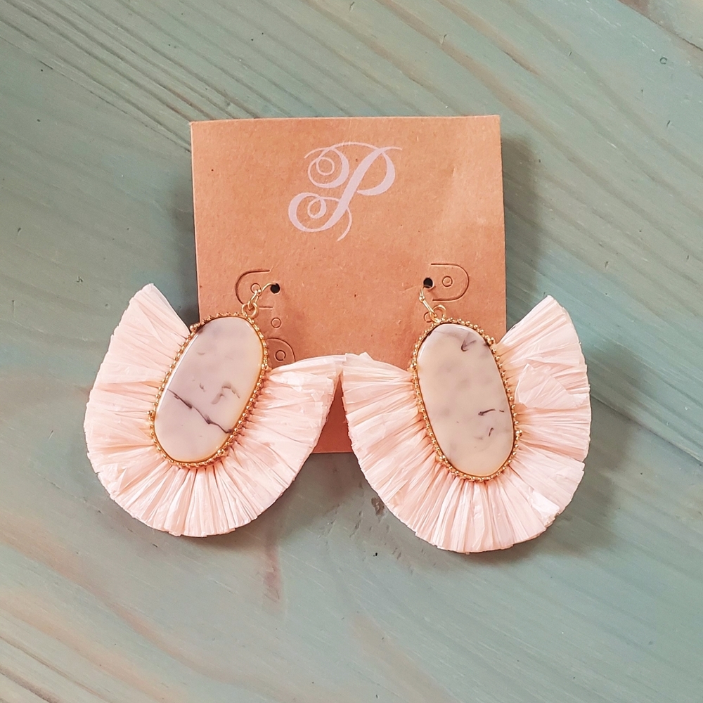 ☀️5/$25 Plunder pink & marble earrings